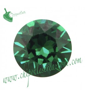 Chaton Swarovski® 1088 SS39 8 mm Emerald