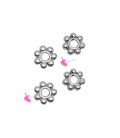 Rondelle Distanziatori a Fiore 6 mm (foro 1,6 mm) Argento Antico (20 pezzi)